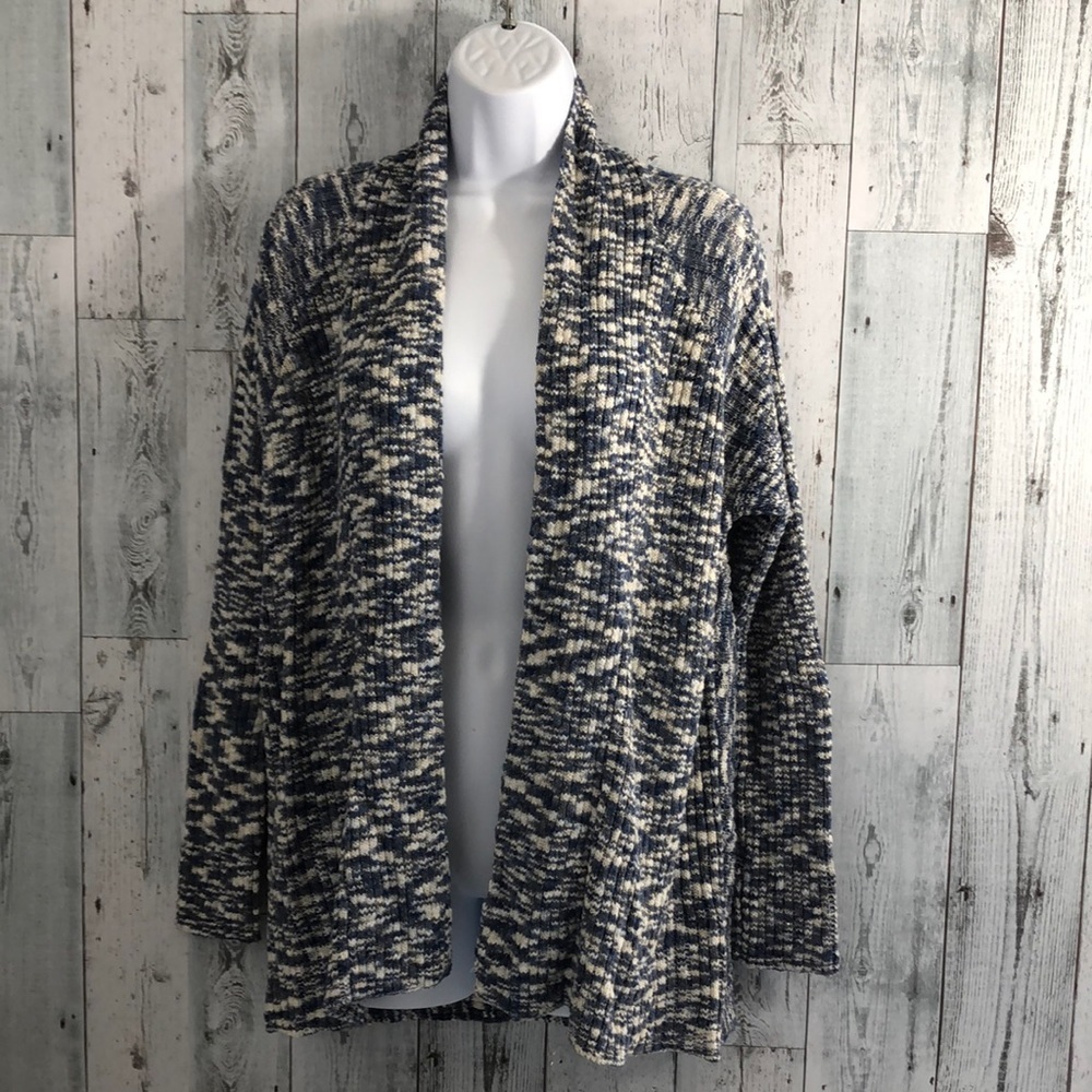 Casual Express Open Front Crochet Cardigan NWT Large